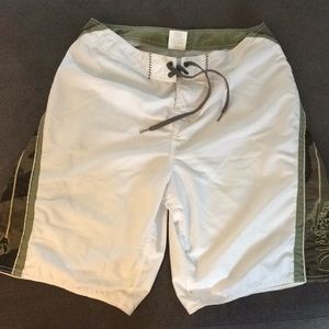Men’s Quicksilver board shorts